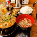 大衆酒場 みつ星餃子 - 麻婆豆腐定食