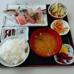 Isaribi Tei - 刺身定食