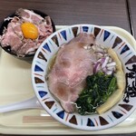 西宮名塩サービスエリア（上り線）フードコート - 料理写真:醤油ラーメン　レアチャーシュー丼