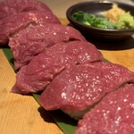 大衆馬肉酒場 うまる - 