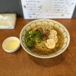 Oshokuji Dokoro Eboshi - 期間限定　冷やし出汁ラーメン790円　麺2玉　2玉でもお値段そのままです。