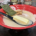 Hyappo Ramen Saitamashiurawaku Kitaurawa Ten - 百歩ラーメン（バターを添えて）