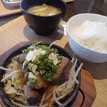 和酒家 花太郎 - 私は、食べたことのないものと言うことで、コロコロサイコロステーキ定食定食@1,000円(税込み)を頂きました。
            