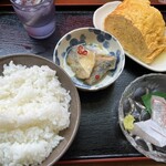 ヨッシャ食堂 - これでほぼ1000円