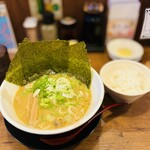 Yamato Kiwami - 極みラーメン　ネギとノリトッピング　ライスセット