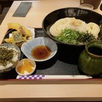 うどん日和 - おろしぶっかけうどん大、野菜天、高菜ちりめんご飯