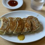 Chuka Soba Gyoza Senmonten Sanka - 餃子５個    ４００円