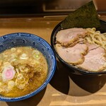 Hakuraku Kuriyama Seimen Razona Kawasaki Puraza Ten - チャーシューつけ麺\1,250円