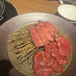 Yakiniku Toraji Toreningusenta Ten - 