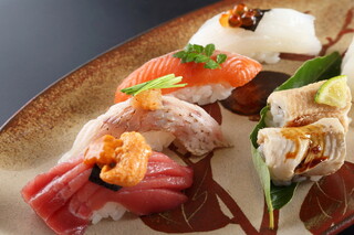 Sushi Hasegawa Shinsaibashi Honten - 