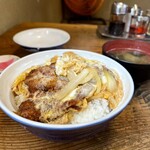 船場 - カツ丼（税込み１０４５円）