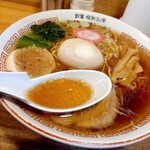 醤油屋本店 - スープ