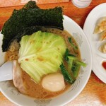 横浜ラーメン厨房 うえむらや - キャベ玉ラーメン　Eセット