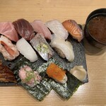 Sushi Sake Sakana Sugitama Ryogoku - お昼の握り 寿12貫