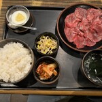 Sumibi Yakiniku Shichirinbo Inadazutsumi - 牛タンランチ　1,298円