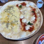 Jolly Pasta Asahikawa Nagayama Ten - プレミアマルゲリータ&クワトロフォルマッジ