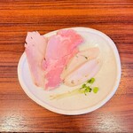 紬 - 塩ラーメン特製トッピング