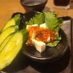 Izakaya Kakoi - クリームチーズ チャンジャ和え(550円)