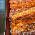 Unagi no Naruse Fukuoka Fukutsu Ten - うな重（松）2600円（大盛り＋100円）左