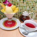 Kyobashi Senbikiya Fruit Parlour Daimaru Tokyo Ten - 