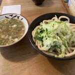 Ikoi - 馬肉付けうどんWith cabbage