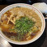 Chuka Soba Tanaka - ラーメン背脂大盛り おにぎり