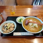 麺工房マロニエ - みそラーメン・とり丼・アイスコーヒーのセット