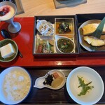 日本料理 鳥羽別邸 華暦 - 料理写真: