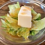 BISTRO CHAUD LAPIN - 豆腐サラダ