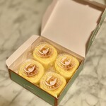 Hakodate Yogashi Snaffles Takaoka Ten - ココナッツパインオムレット