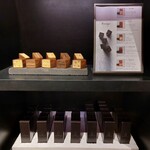 Le Chocolat de H Ginza Hon Ten - 