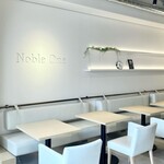 cafe & wine bar Noble One - 