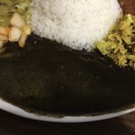 ニウギニ - キレキレの辛さ！の黒カレー