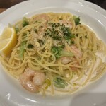 Afternoon Tea Tearoom Kyobashi Keihan Mo-Ru Ten - 海老とブロッコリーのアンチョビクリームソースパスタ