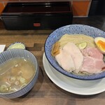 小麦生まれ、麺育ち。 - 