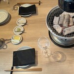 Sumibi Yakiniku Niku no Takumi Hiuchi - 本日の席