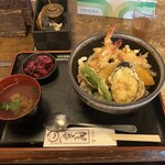 Udon Tokoro Tanukian - 