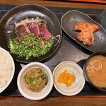 Shikoku SAKABA Higobashi Ten - 高知カツオたたき定食