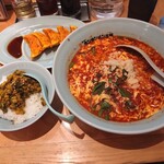 Ganso New Tantanmen Honpo Kyocho Ten - タンタンメン ニラ飯セット