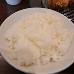 Gochisou Tonkatsu Buta no Megumi - 山形産はえぬき、ご飯が美味しい