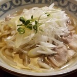 Ginza Kiya Beans Akabane Ten - 黒豚うどん。