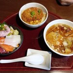 一作 - えらべるシリーズ ミニヒレカツ丼ミニ海鮮丼ミニラーメン