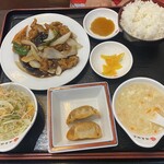 中華料理福泉餃子 - 黒酢豚定食780円