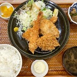 和食飛賀屋 - 料理写真:魚河岸フライ定食