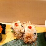 Umegaoka Sushi no Midori Akasaka Ten - 鯵梅肉おかかロール