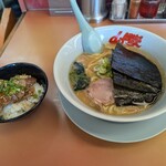 ラーメン山岡家 - 