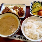 生駒西白庭台食堂 - チキン南蛮（左上）