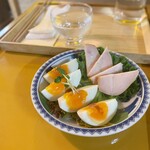 桑原商店 - いぶし鶏と燻製たまご