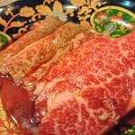 和牛焼肉ホルモン 焼肉まる権 - 「黒毛和牛A5まる権上カルビ¥879-（税込）」