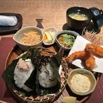 Onigiri Cafe Omusubi Kororin - 続いてセットのメインの御膳が運ばれて来ました。